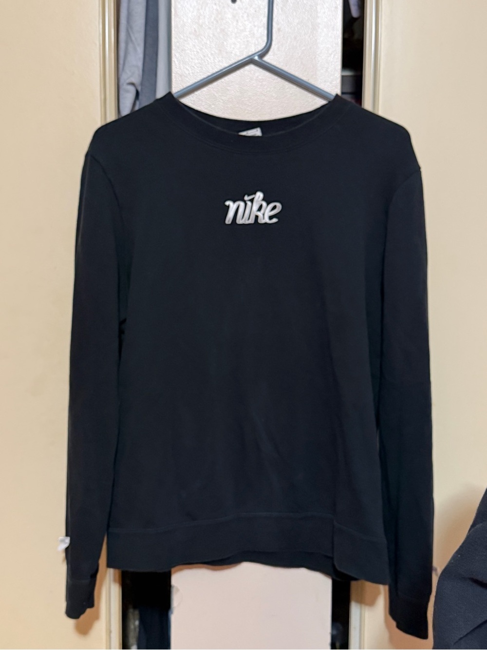 Nike Black crewneck and sweater with bows